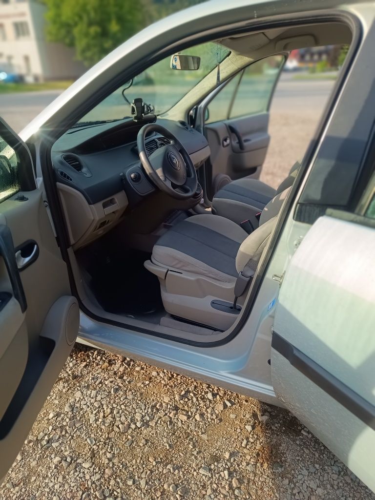 Renault Megane Scenic