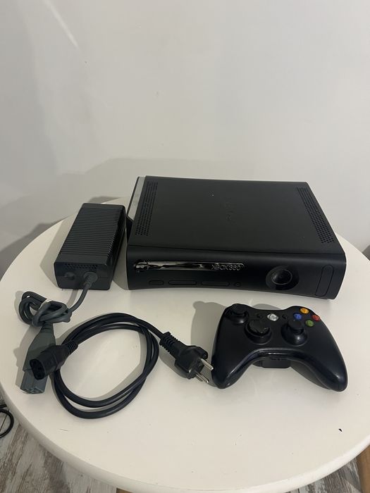 Xbox 360 JASPER (2009) | 320GB | Aurora | Po SPA | Gry