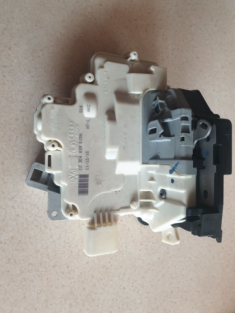 Zamek vw passat b6