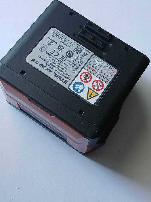 Akumulator STIHL AK 30 S Lekki akumulator Li-Ion*nowy OEM