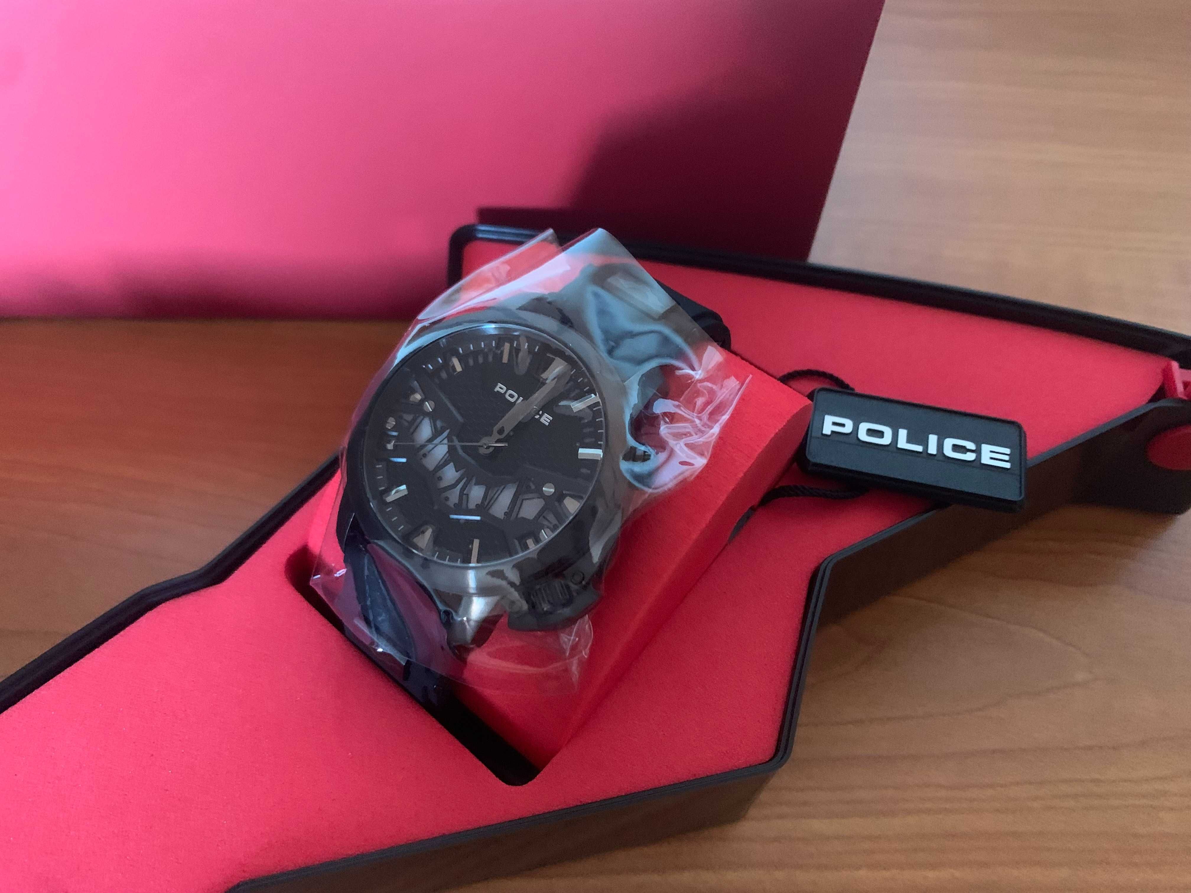 Relógio Police x The Batman Edição Limitada