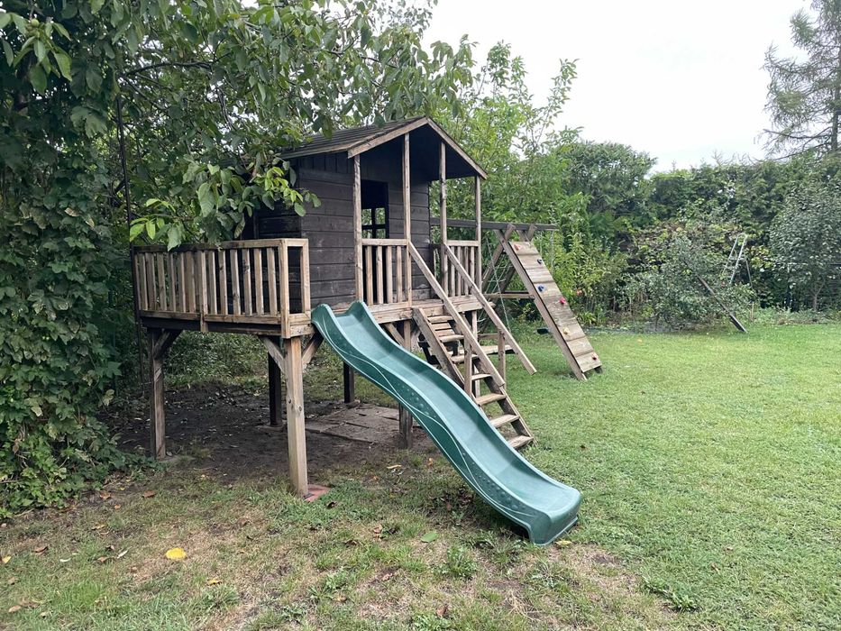 Domek ogrodowy dla dzieci, zjeżdżalnia, ławeczka, ścianka wspinaczkowa