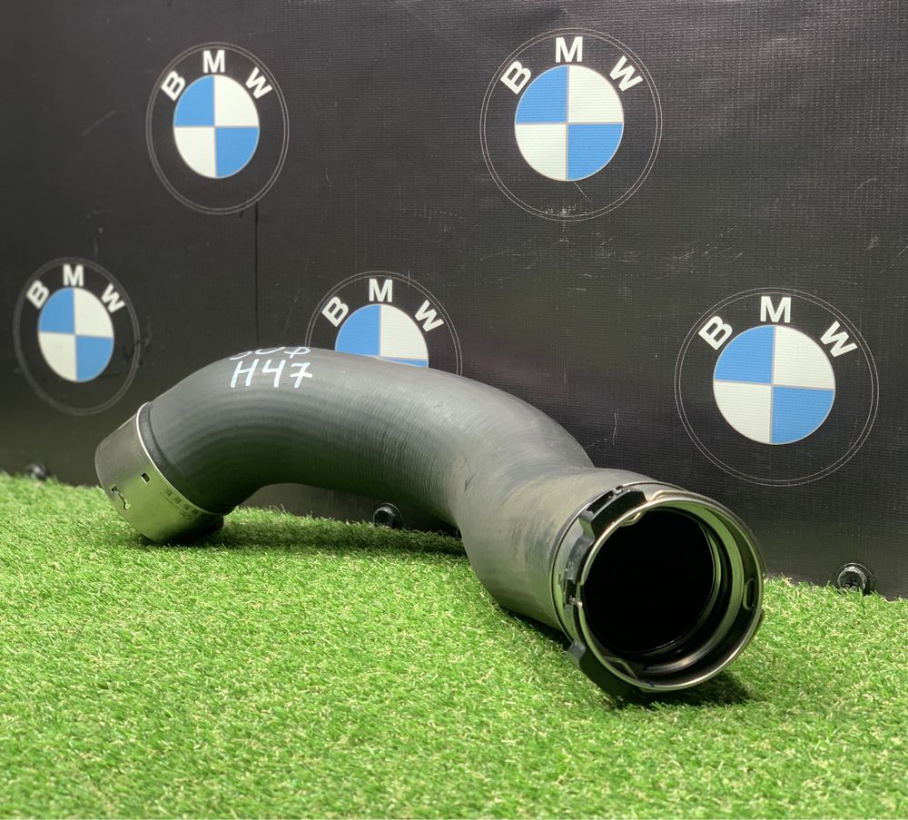 Патрубок інтеркулера Bmw F10 F11 N47D20 Пайп Лівий