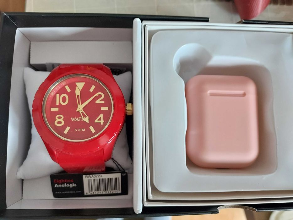 Relógio watxandco vermelho, novo + auriculares