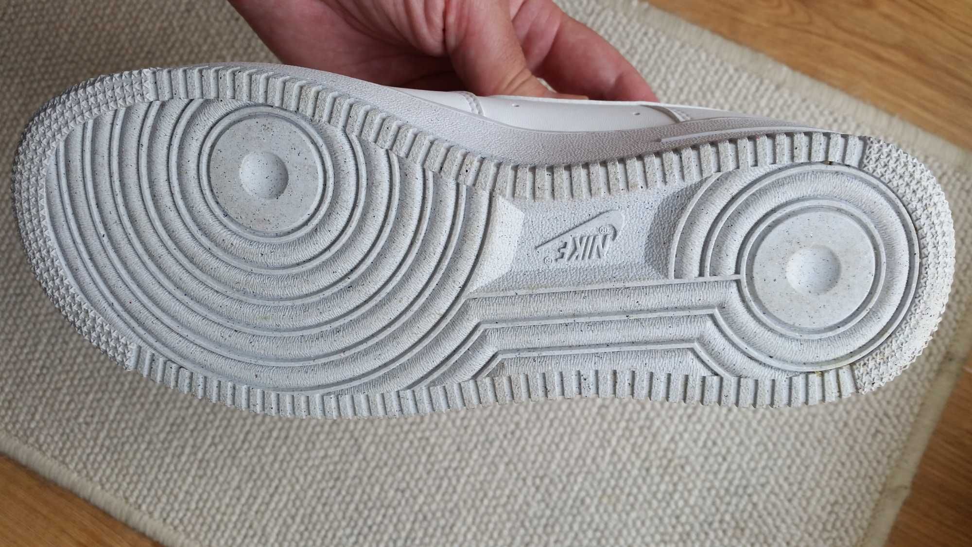 Damskie buty NIKE Air Force 1