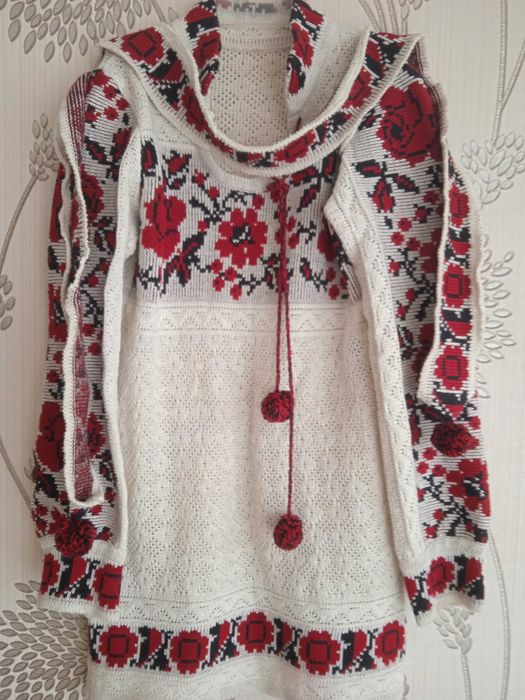 Продам вишиванку дитячу для дівчинки