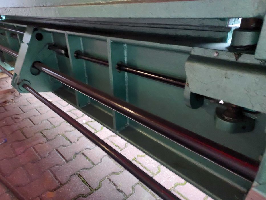 Zaginarka giętarka elektryczna do blachy 3 mm, L=2,5 m HZ 25