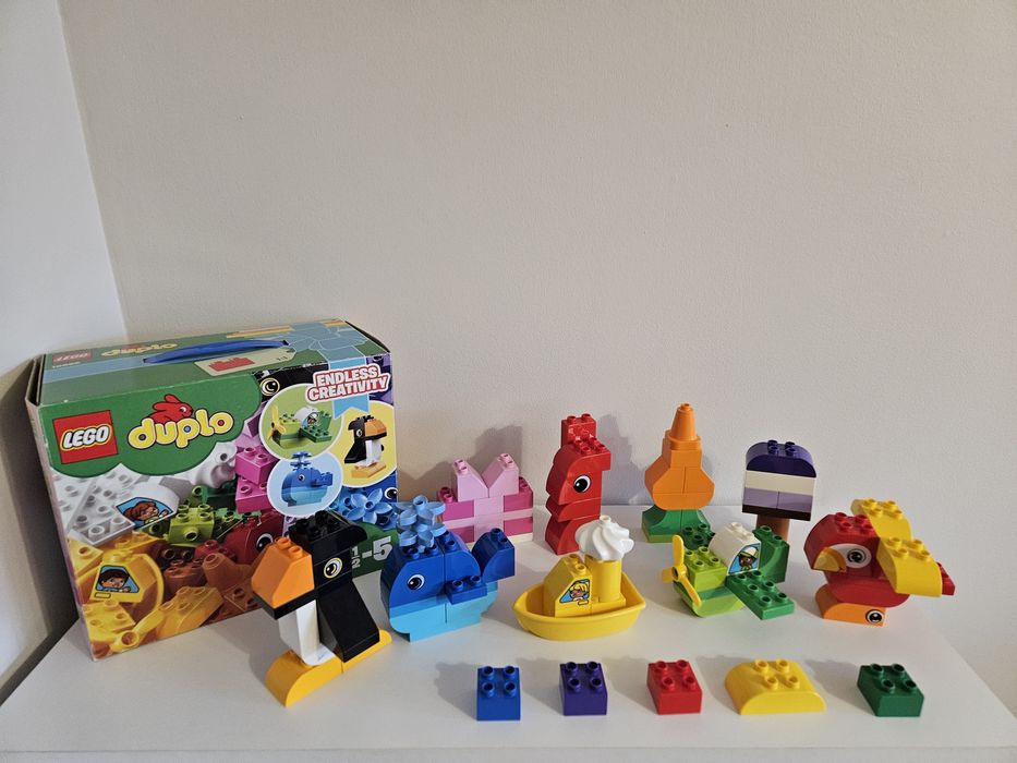Lego Duplo 10865 + Papuga 10852. Wiek: 1.5+