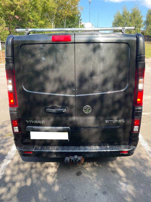 Задние Двери Рено Трафик розпашонка Опель Віваро Фіат Таленто разборка