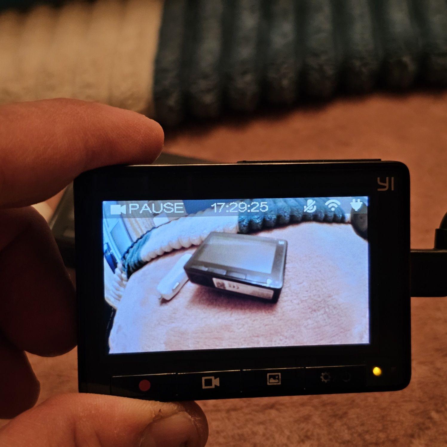 Відеореєстратори Xiaomi Yi Dash camera
