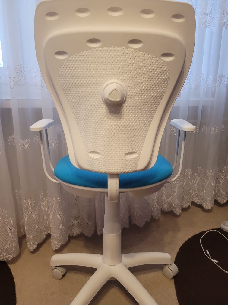 Krzesło obrotowe ministyle błękitne białe dla dziecka