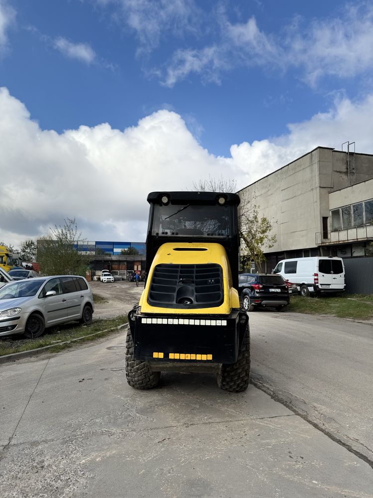 Продам каток грунтовий  з ПДВ вольво  каток ґрунтовий каток вібраційни