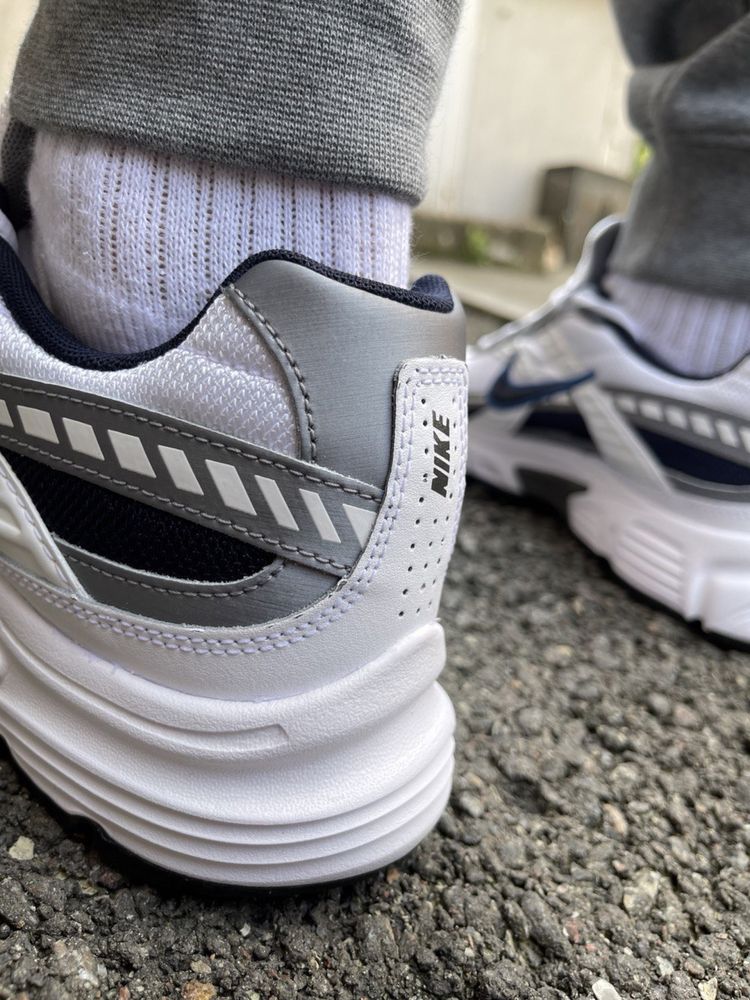 Чоловічі кросівки nike initiator
