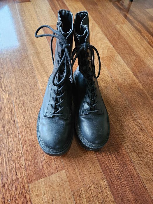 Bershka glany damskie 1216/660/040, rozmiar 38, wkładka 24,6 cm