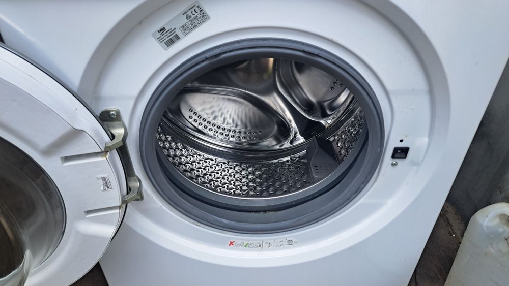Sprzedam pralkę firmy  Beko  inventer