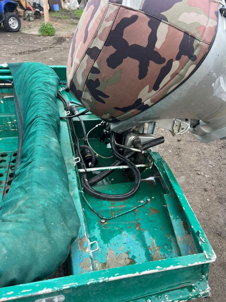 Продам лодку автобот