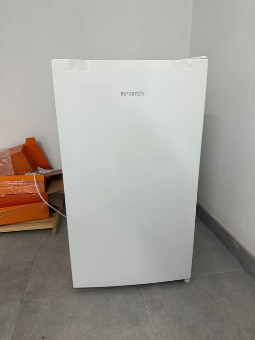 Small Freezer unit white