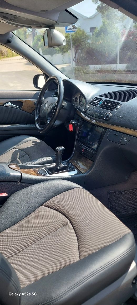 Mercedes E220 CDI ano2003 com películas averbadas insp10/2026 pneu nov