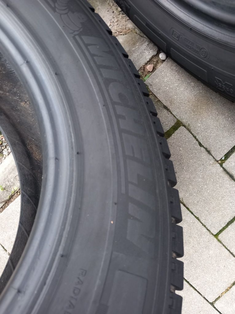 4x Opony Używane Letnie 215/65R16C Michelin
