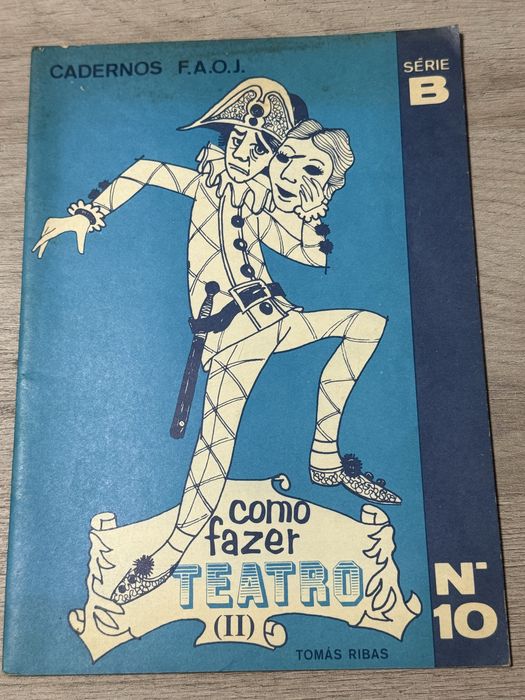 Vários livros antigos escolares