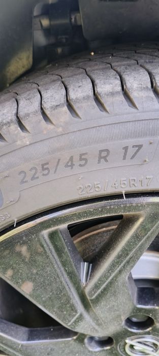 Sprzedam komplet opon letnich MICHELIN PRIMACY 4
