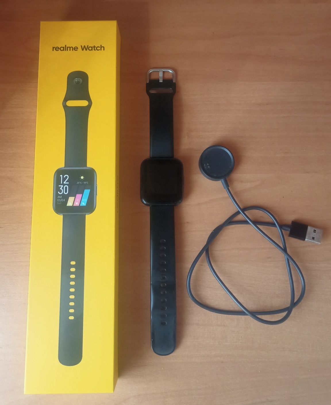 Продам смарт-часы Realme watch в хорошем состоянии