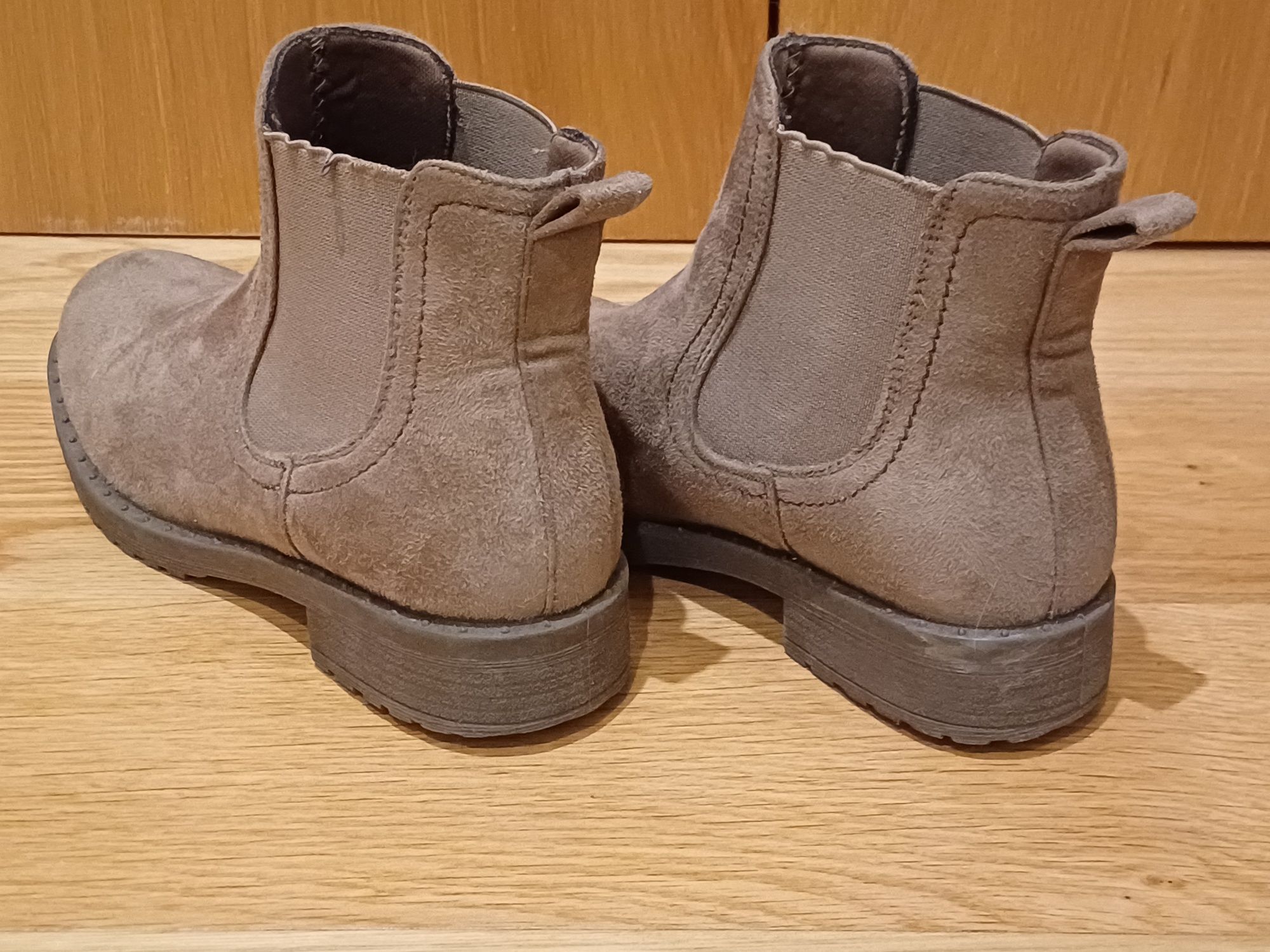 Botins como novos