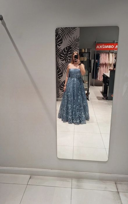 Sukienka balowa na studniówkę / osiemnastkę