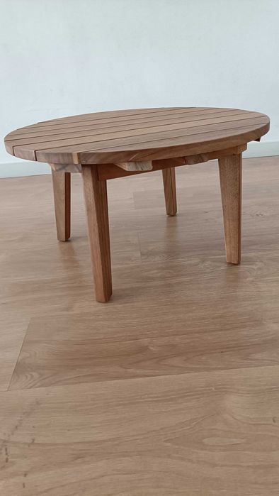 Mesa madeira maciça. 60 cm