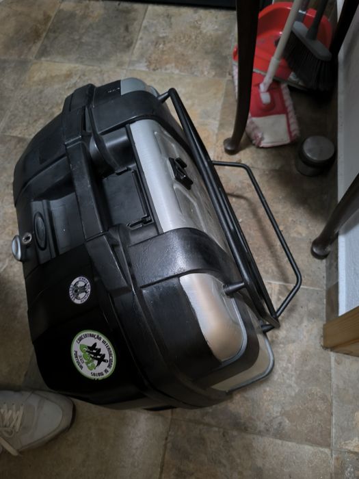 Top case givi com grelha e encosto