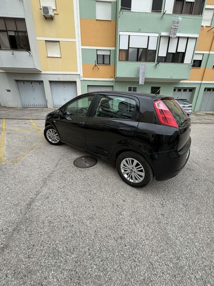 Fiat Grande Punto 1.3 Multijet c/ 125 mil km