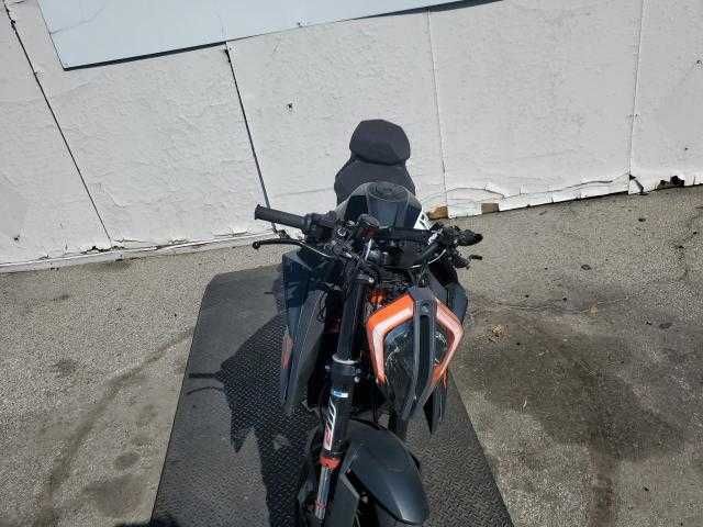 KTM 1290 SUPER DUKE R 2020 Вигідно під пригін