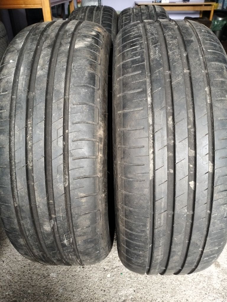 Goodyear Efficientgrip Performance