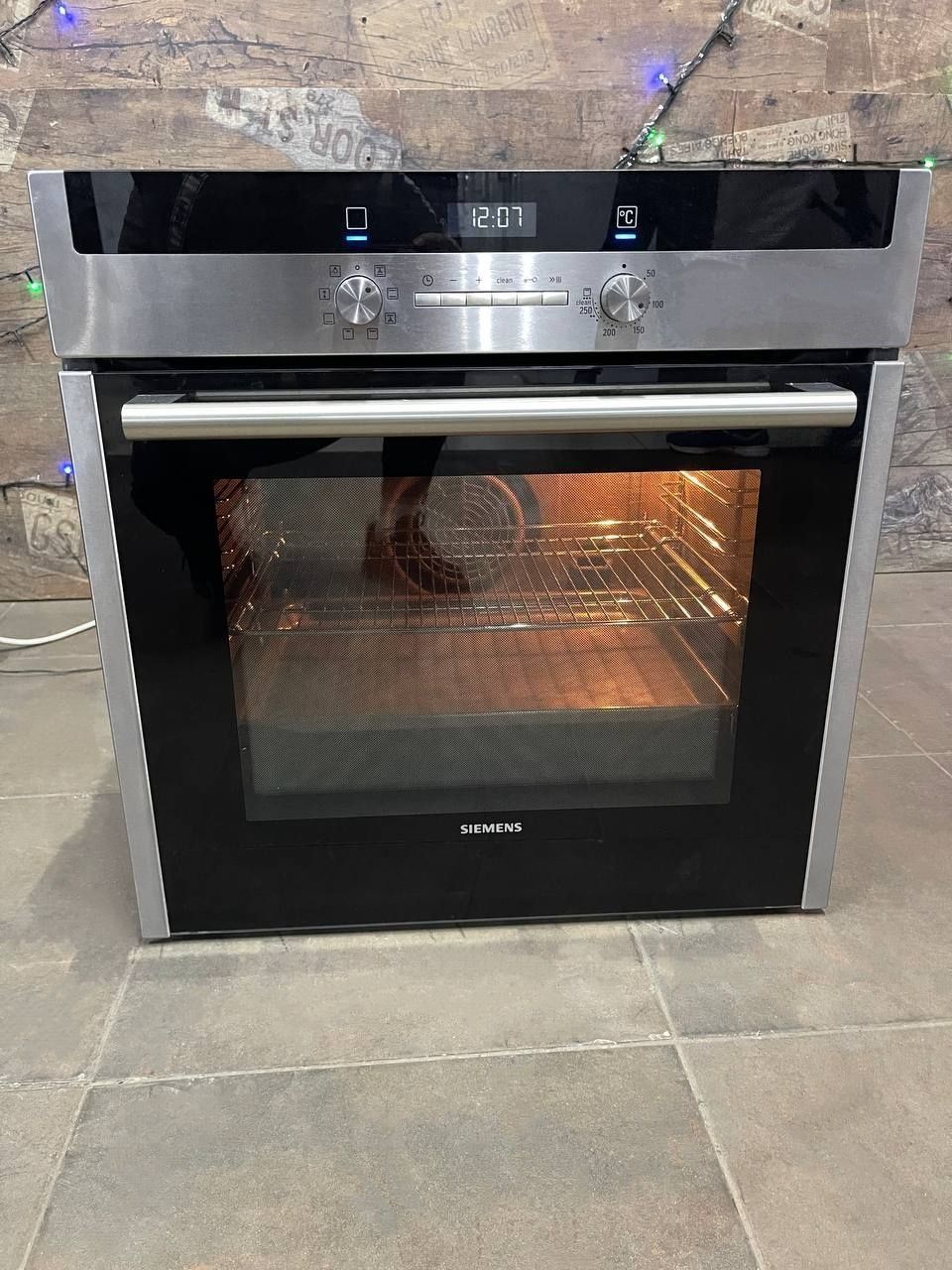 Духова шафа/духовой шкаф Samsung Dual Cook NV75K5541RG