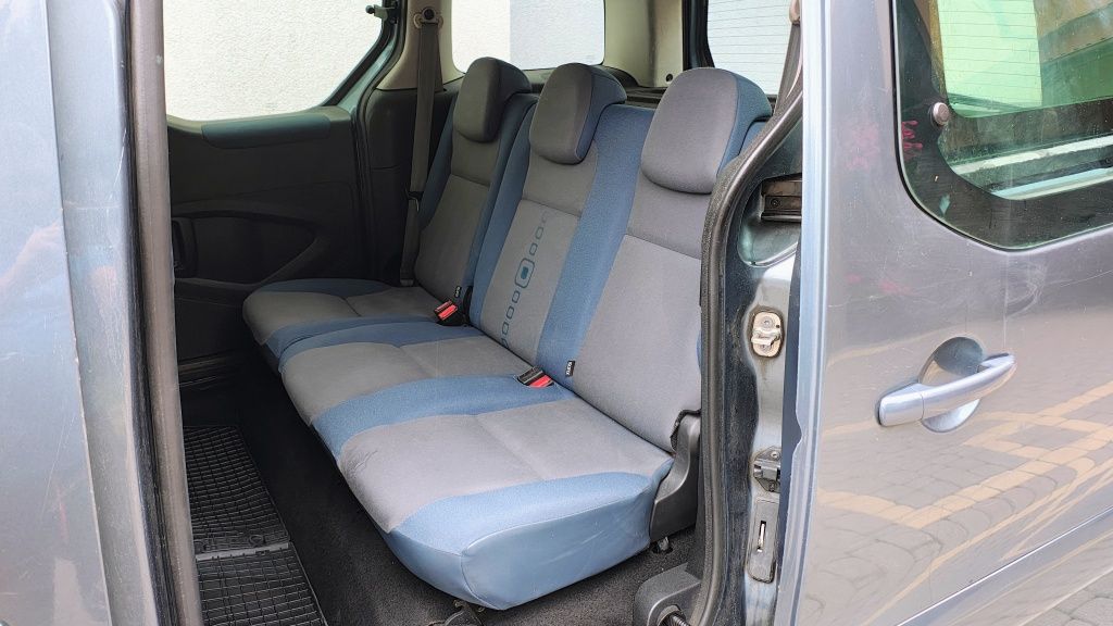 Citroen Berlingo 1,6 HDi,, 5 osobowy,, klimatyzacja