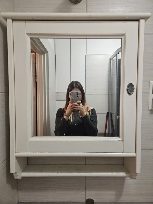 Szafka łazienkowa Ikea z lustrem