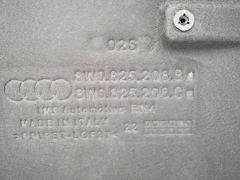 Audi A4 B9 Osłona Płyta Podwozia Prawa 8WB
