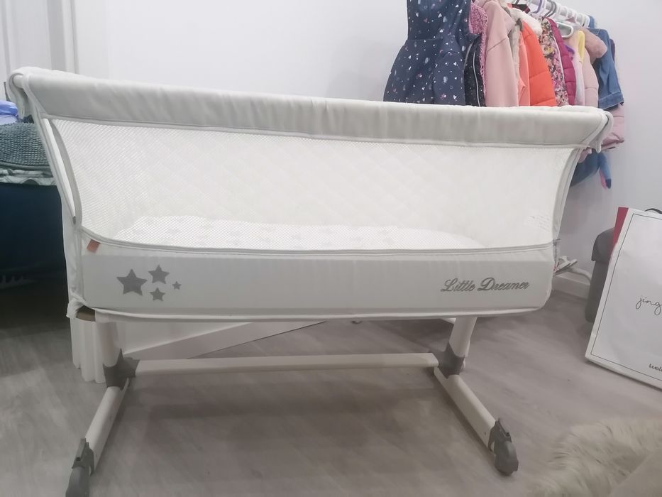 next to me little dreamers