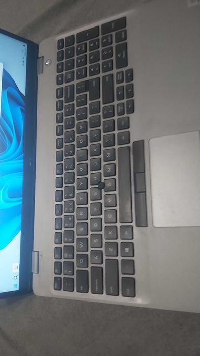 Dell Latitude 5510 i5-10310U 16GB ram 512m2 SSD
