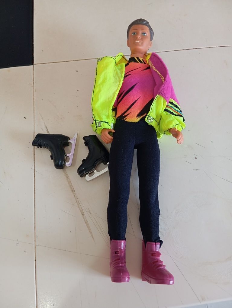 Barbies com roupinhas para coleção originais