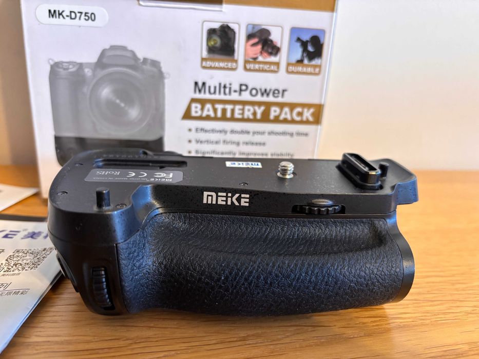 Meike battery pack grip do Nikona d750