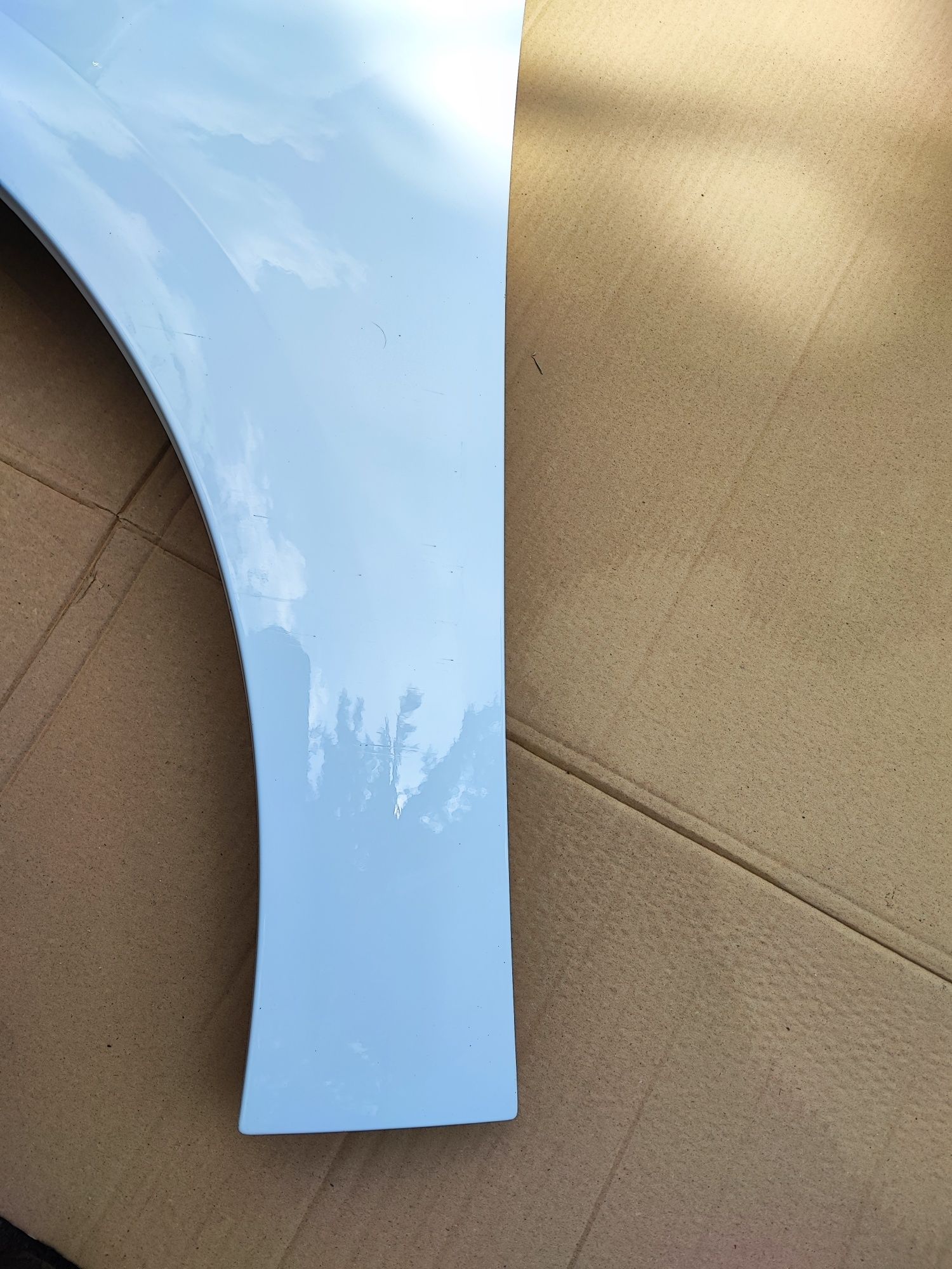 Błotnik przedni lewy Citroen C4 Picasso 2 Picasso II