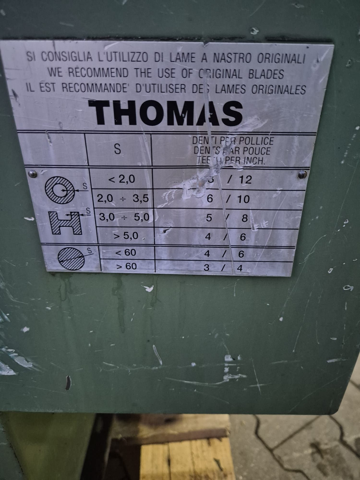 Piła tasmowa przecinarka do metalu Thomas SAR 250