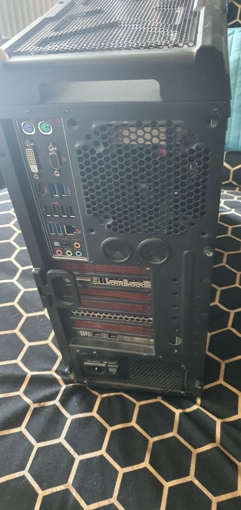 Komputer procesor i5,32GB,NVidia Quadro