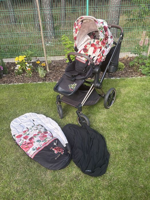 Cybex Spring Blossom Light z fotelikami