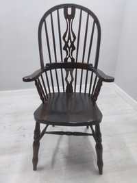 Dębowe krzesła Windsor Fameg Radomsko 22szt