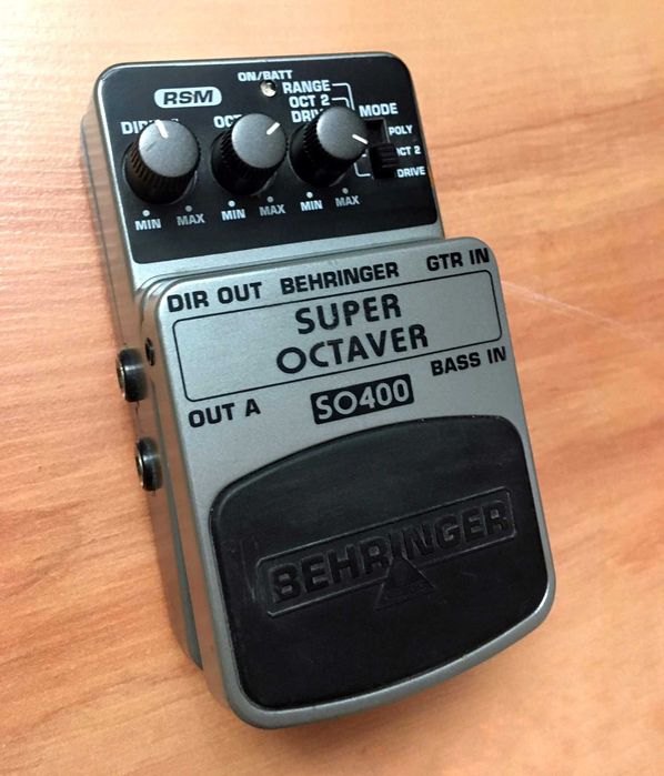 Efekt Behringer Super Octaver (klon BOSS OC-3)