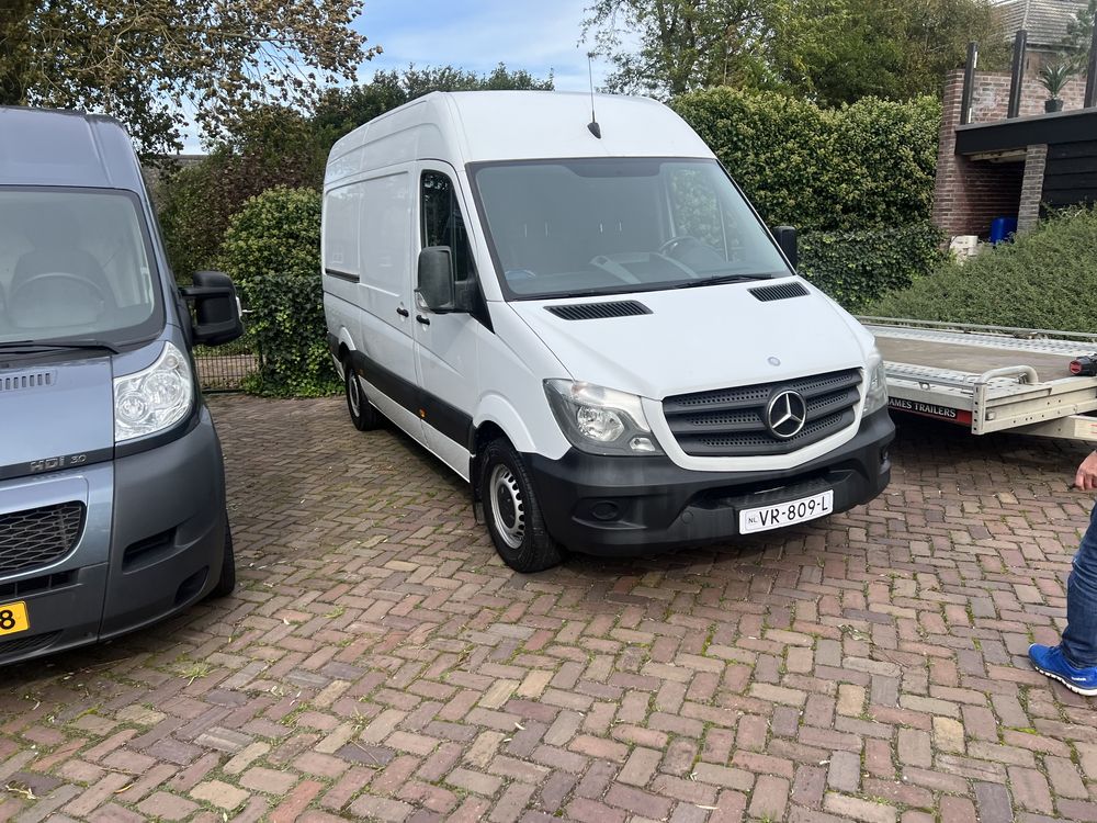 Mercedes sprinter