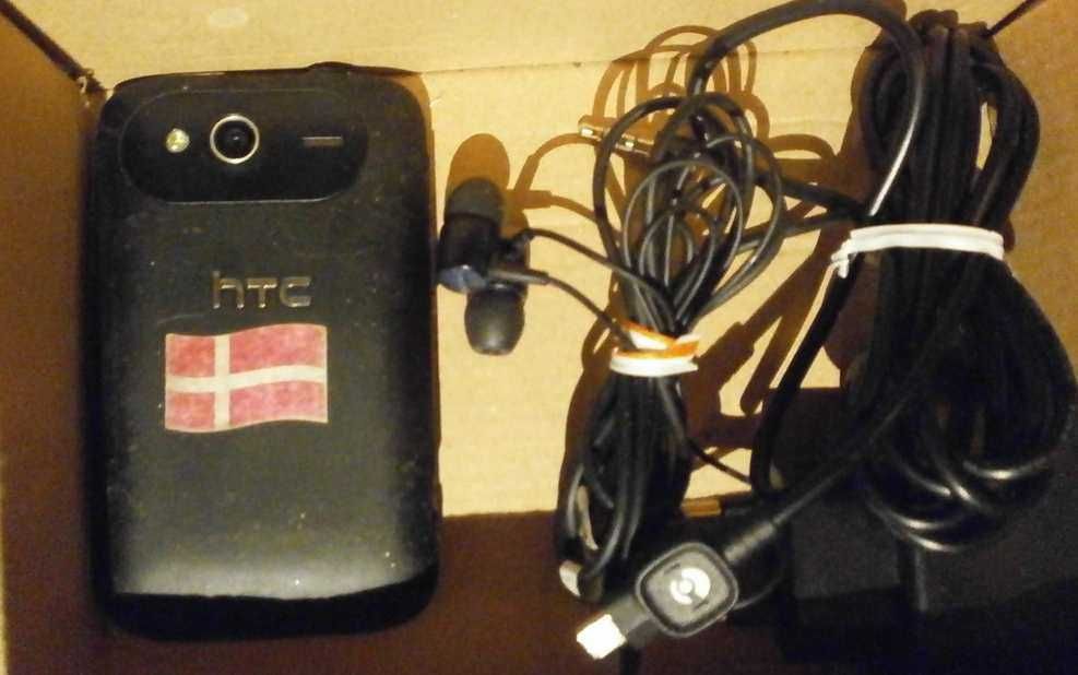 Smartfon HTC Wildfire S A510e, 512 MB / 512 MB 3G czarny. Komplet.