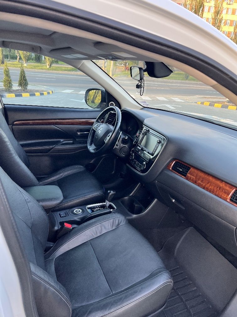 Outlander gt 3.0